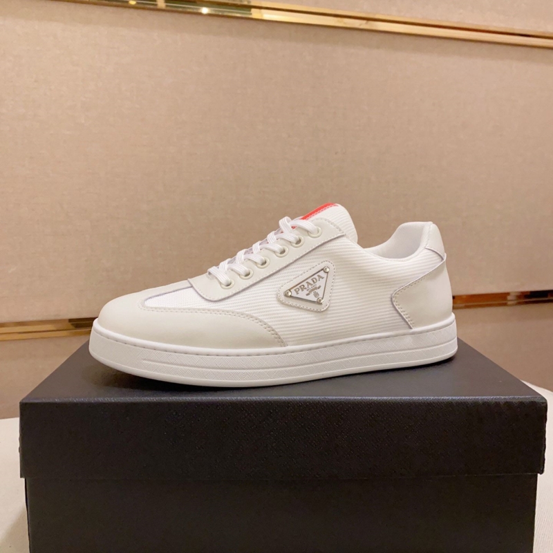 Pra*a casual shoes